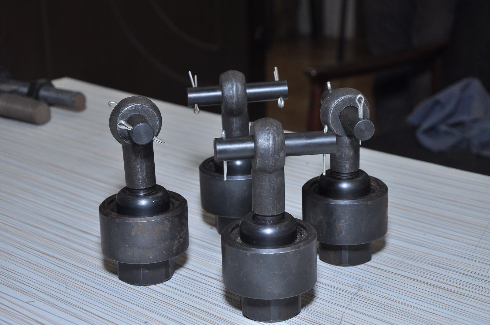 HEAT COMPENSATING NUT AND EYE BOLTS MANUFACTURERS IN BHIMPORE